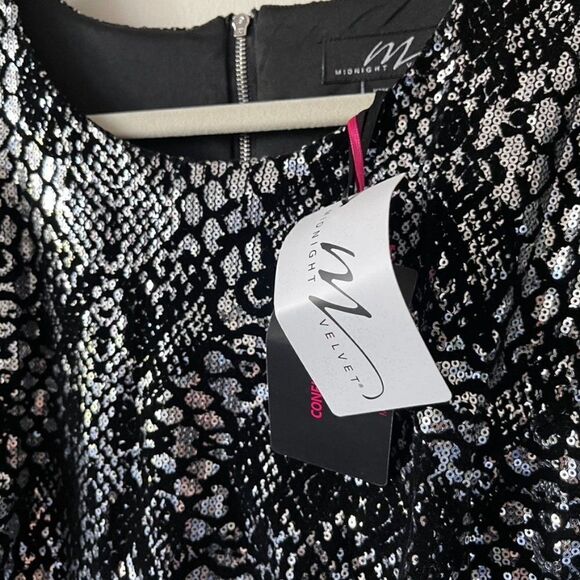 Midnight Velvet Plus Size Sequin Shift Dress - Picture 4 of 8